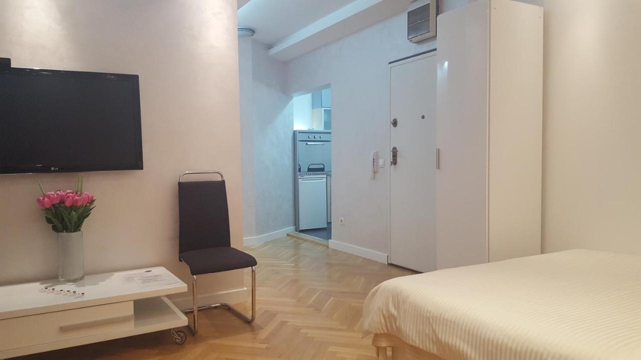 Arena Relax Apartman Belgrado Exterior foto